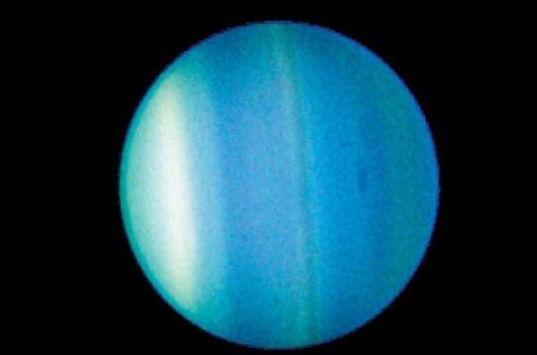 天王星有多少颗卫星，27颗（卫星名字出自莎士比亚歌剧）