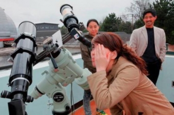 全球最大望远镜捕捉太阳,能看清太阳系的天文望远镜