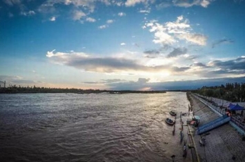 伊犁河的源头在哪里 它是新疆水量最大的内流河
