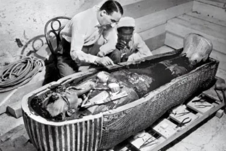 古埃及最可怕的诅咒亚曼拉,埃及法老的诅咒是不是真的