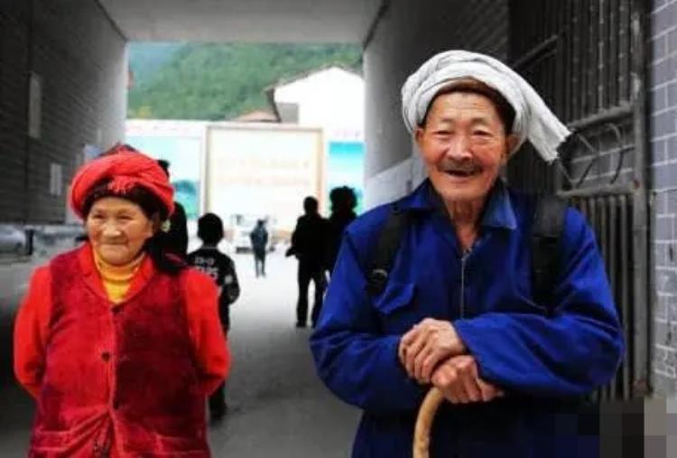 美国88岁创业老太太,美国101岁老人采访