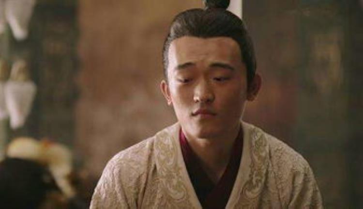 刘备为什选择刘禅做儿子「刘备明明有一个养子三个亲子为什么选择昏庸怯懦的刘禅继位」