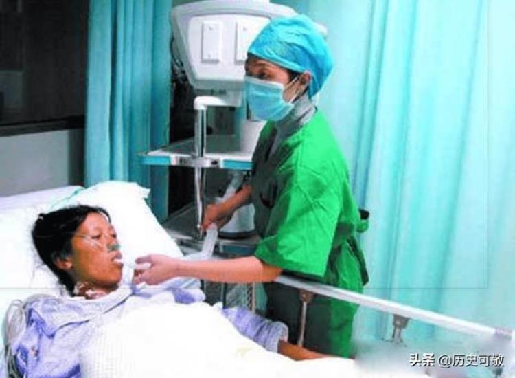 04年云南26岁女子尿血发现体内有26根缝衣针医生1岁前扎的