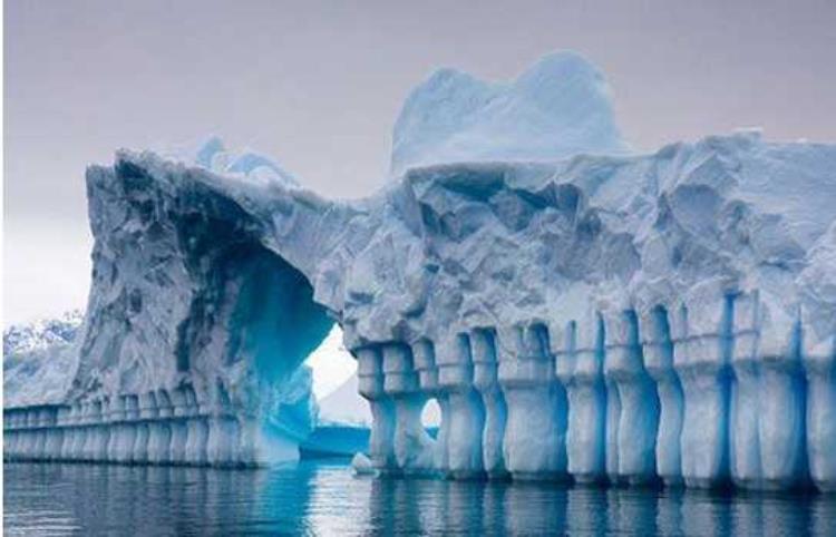 格陵兰岛突降70亿吨暴雨,对人类绝非好消息,气候变暖对格陵兰岛的影响