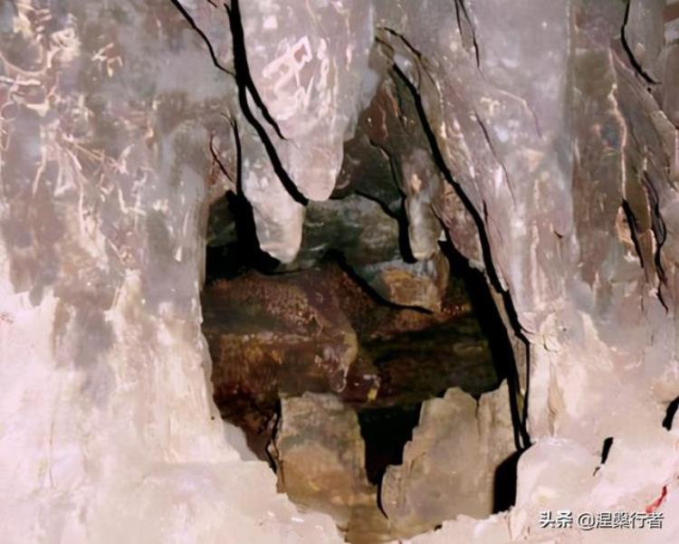 探秘神秘山洞,诡异怪洞揭开隐藏历史