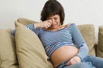孕期为什么突然想哭,你知道孕期哭泣会给胎儿带来什么样的影响吗