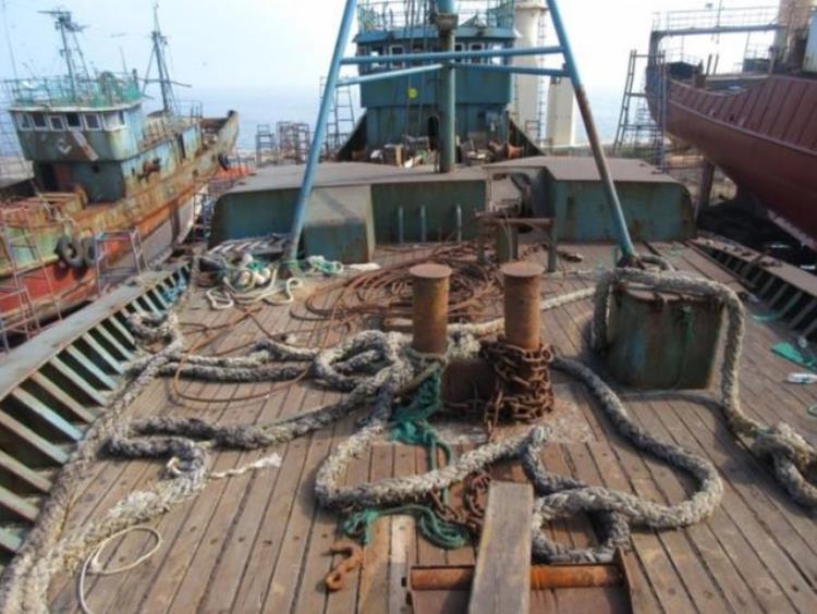 鲁荣渔船惨案,33个人出海回来11个人,真实故事改编,2011年鲁荣渔大案
