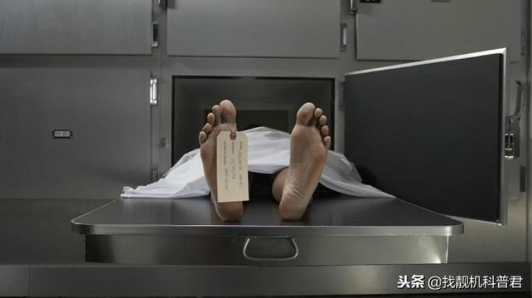 为什么现在的人死了要马上送殡仪馆冷冻棺材,车祸死的人为什么直接去殡仪馆呢