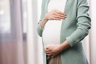 为什么孕期很容易就哭,孕早期孕妈哭会对宝宝造成什么影响