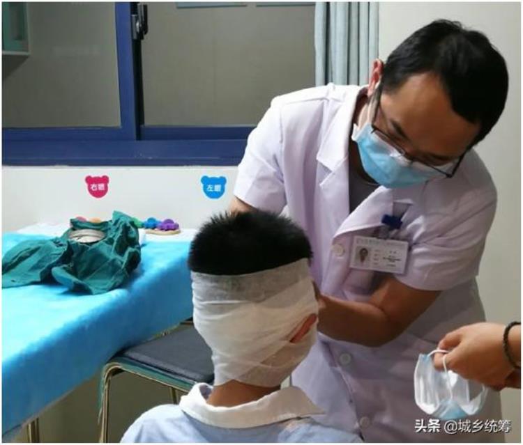 重庆爱尔儿童眼科医生提醒玩具枪威力大容易误伤眼睛