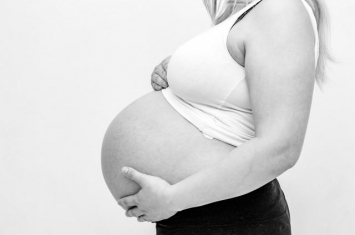 孕期为什么容易肚子疼,孕妇肚子普遍都是凉凉的