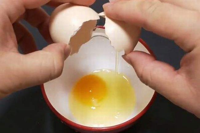 人造假鸡蛋真的存在吗?有人真的会制作假鸡蛋卖钱吗