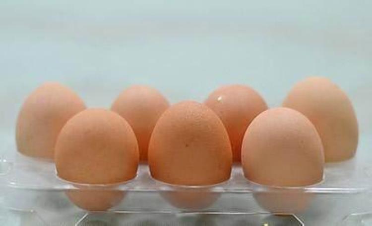 常吃鸡蛋的注意了,一定要小心,5类人不宜吃鸡蛋
