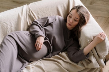 怀孕期为什么能睡觉,孕期什么姿势睡觉更好